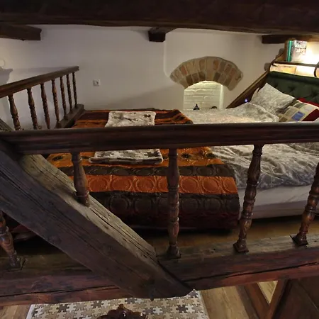 Medieval Super Apartment Vilnius