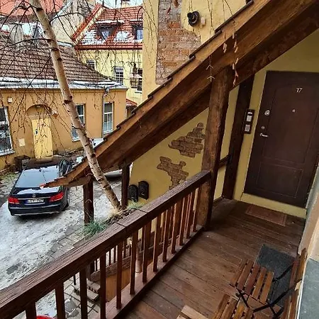 Medieval Super Apartment *